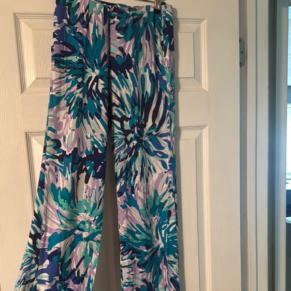 Lilly Pulitzer Multicolor Floral Pants - Picture 2 of 3
